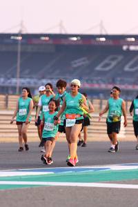 BIB: 2238
                            <button type="button" onclick="openModal(10536875)" class="btn btn-primary btn-sm float-right btn-popup" data-toggle="modal" data-target=".modal-high-quality">
                        <i class="fas fa-shopping-cart"></i> Add to Cart
                    </button>
                                            <button type="button" onclick="isThisMe(10536875, true)" class="btn btn-success btn-sm float-right btn-popup btn-isme hidden" data-toggle="tooltip" data-placement="bottom" title="นี่คือรูปของคุณใช่ไหม คลิกที่นี่เพื่อเอาเข้าอัลบั้ม">
                        <i class="fas fa-plus"></i> Add to album
                    </button>
                    <button type="button" onclick="isThisMe(10536875, false)" class="btn btn-warning btn-sm float-right btn-popup btn-isnotme hidden">
                        <i class="fas fa-ban"></i> Remove from album
                    </button>