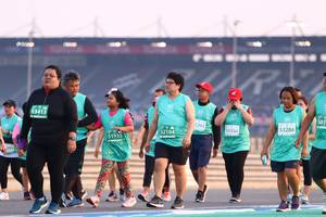 BIB: 53413, 501, 1293, 53286, 1356, 52104, 51935, 099
                            <button type="button" onclick="openModal(10540142)" class="btn btn-primary btn-sm float-right btn-popup" data-toggle="modal" data-target=".modal-high-quality">
                        <i class="fas fa-shopping-cart"></i> Add to Cart
                    </button>
                                            <button type="button" onclick="isThisMe(10540142, true)" class="btn btn-success btn-sm float-right btn-popup btn-isme hidden" data-toggle="tooltip" data-placement="bottom" title="นี่คือรูปของคุณใช่ไหม คลิกที่นี่เพื่อเอาเข้าอัลบั้ม">
                        <i class="fas fa-plus"></i> Add to album
                    </button>
                    <button type="button" onclick="isThisMe(10540142, false)" class="btn btn-warning btn-sm float-right btn-popup btn-isnotme hidden">
                        <i class="fas fa-ban"></i> Remove from album
                    </button>