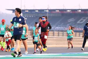 BIB: 0676, 52271, 739
                            <button type="button" onclick="openModal(10563029)" class="btn btn-primary btn-sm float-right btn-popup" data-toggle="modal" data-target=".modal-high-quality">
                        <i class="fas fa-shopping-cart"></i> Add to Cart
                    </button>
                                            <button type="button" onclick="isThisMe(10563029, true)" class="btn btn-success btn-sm float-right btn-popup btn-isme hidden" data-toggle="tooltip" data-placement="bottom" title="นี่คือรูปของคุณใช่ไหม คลิกที่นี่เพื่อเอาเข้าอัลบั้ม">
                        <i class="fas fa-plus"></i> Add to album
                    </button>
                    <button type="button" onclick="isThisMe(10563029, false)" class="btn btn-warning btn-sm float-right btn-popup btn-isnotme hidden">
                        <i class="fas fa-ban"></i> Remove from album
                    </button>