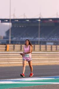 BIB: 1068
                            <button type="button" onclick="openModal(10531563)" class="btn btn-primary btn-sm float-right btn-popup" data-toggle="modal" data-target=".modal-high-quality">
                        <i class="fas fa-shopping-cart"></i> Add to Cart
                    </button>
                                            <button type="button" onclick="isThisMe(10531563, true)" class="btn btn-success btn-sm float-right btn-popup btn-isme hidden" data-toggle="tooltip" data-placement="bottom" title="นี่คือรูปของคุณใช่ไหม คลิกที่นี่เพื่อเอาเข้าอัลบั้ม">
                        <i class="fas fa-plus"></i> Add to album
                    </button>
                    <button type="button" onclick="isThisMe(10531563, false)" class="btn btn-warning btn-sm float-right btn-popup btn-isnotme hidden">
                        <i class="fas fa-ban"></i> Remove from album
                    </button>