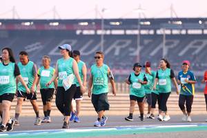 BIB: 532, 1191, 52016, 1225
                            <button type="button" onclick="openModal(10539717)" class="btn btn-primary btn-sm float-right btn-popup" data-toggle="modal" data-target=".modal-high-quality">
                        <i class="fas fa-shopping-cart"></i> Add to Cart
                    </button>
                                            <button type="button" onclick="isThisMe(10539717, true)" class="btn btn-success btn-sm float-right btn-popup btn-isme hidden" data-toggle="tooltip" data-placement="bottom" title="นี่คือรูปของคุณใช่ไหม คลิกที่นี่เพื่อเอาเข้าอัลบั้ม">
                        <i class="fas fa-plus"></i> Add to album
                    </button>
                    <button type="button" onclick="isThisMe(10539717, false)" class="btn btn-warning btn-sm float-right btn-popup btn-isnotme hidden">
                        <i class="fas fa-ban"></i> Remove from album
                    </button>