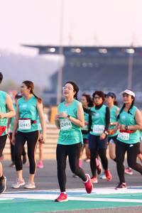 BIB: 2494, 52445, 52205, 992, 
                            <button type="button" onclick="openModal(10530331)" class="btn btn-primary btn-sm float-right btn-popup" data-toggle="modal" data-target=".modal-high-quality">
                        <i class="fas fa-shopping-cart"></i> Add to Cart
                    </button>
                                            <button type="button" onclick="isThisMe(10530331, true)" class="btn btn-success btn-sm float-right btn-popup btn-isme hidden" data-toggle="tooltip" data-placement="bottom" title="นี่คือรูปของคุณใช่ไหม คลิกที่นี่เพื่อเอาเข้าอัลบั้ม">
                        <i class="fas fa-plus"></i> Add to album
                    </button>
                    <button type="button" onclick="isThisMe(10530331, false)" class="btn btn-warning btn-sm float-right btn-popup btn-isnotme hidden">
                        <i class="fas fa-ban"></i> Remove from album
                    </button>