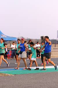 BIB: 1684, 1540
                            <button type="button" onclick="openModal(10529772)" class="btn btn-primary btn-sm float-right btn-popup" data-toggle="modal" data-target=".modal-high-quality">
                        <i class="fas fa-shopping-cart"></i> Add to Cart
                    </button>
                                            <button type="button" onclick="isThisMe(10529772, true)" class="btn btn-success btn-sm float-right btn-popup btn-isme hidden" data-toggle="tooltip" data-placement="bottom" title="นี่คือรูปของคุณใช่ไหม คลิกที่นี่เพื่อเอาเข้าอัลบั้ม">
                        <i class="fas fa-plus"></i> Add to album
                    </button>
                    <button type="button" onclick="isThisMe(10529772, false)" class="btn btn-warning btn-sm float-right btn-popup btn-isnotme hidden">
                        <i class="fas fa-ban"></i> Remove from album
                    </button>