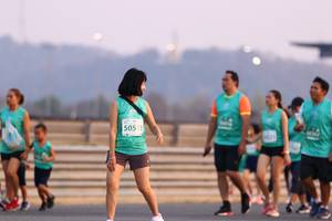 BIB: 50513
                            <button type="button" onclick="openModal(10542319)" class="btn btn-primary btn-sm float-right btn-popup" data-toggle="modal" data-target=".modal-high-quality">
                        <i class="fas fa-shopping-cart"></i> Add to Cart
                    </button>
                                            <button type="button" onclick="isThisMe(10542319, true)" class="btn btn-success btn-sm float-right btn-popup btn-isme hidden" data-toggle="tooltip" data-placement="bottom" title="นี่คือรูปของคุณใช่ไหม คลิกที่นี่เพื่อเอาเข้าอัลบั้ม">
                        <i class="fas fa-plus"></i> Add to album
                    </button>
                    <button type="button" onclick="isThisMe(10542319, false)" class="btn btn-warning btn-sm float-right btn-popup btn-isnotme hidden">
                        <i class="fas fa-ban"></i> Remove from album
                    </button>