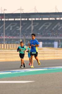 BIB: 5010
                            <button type="button" onclick="openModal(10521642)" class="btn btn-primary btn-sm float-right btn-popup" data-toggle="modal" data-target=".modal-high-quality">
                        <i class="fas fa-shopping-cart"></i> Add to Cart
                    </button>
                                            <button type="button" onclick="isThisMe(10521642, true)" class="btn btn-success btn-sm float-right btn-popup btn-isme hidden" data-toggle="tooltip" data-placement="bottom" title="นี่คือรูปของคุณใช่ไหม คลิกที่นี่เพื่อเอาเข้าอัลบั้ม">
                        <i class="fas fa-plus"></i> Add to album
                    </button>
                    <button type="button" onclick="isThisMe(10521642, false)" class="btn btn-warning btn-sm float-right btn-popup btn-isnotme hidden">
                        <i class="fas fa-ban"></i> Remove from album
                    </button>