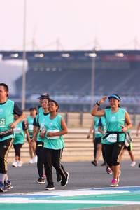 BIB: 510, 61119
                            <button type="button" onclick="openModal(10537809)" class="btn btn-primary btn-sm float-right btn-popup" data-toggle="modal" data-target=".modal-high-quality">
                        <i class="fas fa-shopping-cart"></i> Add to Cart
                    </button>
                                            <button type="button" onclick="isThisMe(10537809, true)" class="btn btn-success btn-sm float-right btn-popup btn-isme hidden" data-toggle="tooltip" data-placement="bottom" title="นี่คือรูปของคุณใช่ไหม คลิกที่นี่เพื่อเอาเข้าอัลบั้ม">
                        <i class="fas fa-plus"></i> Add to album
                    </button>
                    <button type="button" onclick="isThisMe(10537809, false)" class="btn btn-warning btn-sm float-right btn-popup btn-isnotme hidden">
                        <i class="fas fa-ban"></i> Remove from album
                    </button>