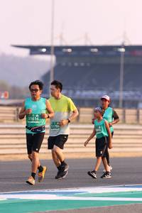 BIB: 51616, 51786, 005
                            <button type="button" onclick="openModal(10533374)" class="btn btn-primary btn-sm float-right btn-popup" data-toggle="modal" data-target=".modal-high-quality">
                        <i class="fas fa-shopping-cart"></i> Add to Cart
                    </button>
                                            <button type="button" onclick="isThisMe(10533374, true)" class="btn btn-success btn-sm float-right btn-popup btn-isme hidden" data-toggle="tooltip" data-placement="bottom" title="นี่คือรูปของคุณใช่ไหม คลิกที่นี่เพื่อเอาเข้าอัลบั้ม">
                        <i class="fas fa-plus"></i> Add to album
                    </button>
                    <button type="button" onclick="isThisMe(10533374, false)" class="btn btn-warning btn-sm float-right btn-popup btn-isnotme hidden">
                        <i class="fas fa-ban"></i> Remove from album
                    </button>