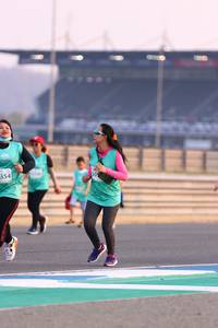 BIB: 354
                            <button type="button" onclick="openModal(10536859)" class="btn btn-primary btn-sm float-right btn-popup" data-toggle="modal" data-target=".modal-high-quality">
                        <i class="fas fa-shopping-cart"></i> Add to Cart
                    </button>
                                            <button type="button" onclick="isThisMe(10536859, true)" class="btn btn-success btn-sm float-right btn-popup btn-isme hidden" data-toggle="tooltip" data-placement="bottom" title="นี่คือรูปของคุณใช่ไหม คลิกที่นี่เพื่อเอาเข้าอัลบั้ม">
                        <i class="fas fa-plus"></i> Add to album
                    </button>
                    <button type="button" onclick="isThisMe(10536859, false)" class="btn btn-warning btn-sm float-right btn-popup btn-isnotme hidden">
                        <i class="fas fa-ban"></i> Remove from album
                    </button>