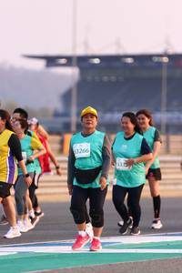 BIB: 3266, 533
                            <button type="button" onclick="openModal(10531303)" class="btn btn-primary btn-sm float-right btn-popup" data-toggle="modal" data-target=".modal-high-quality">
                        <i class="fas fa-shopping-cart"></i> Add to Cart
                    </button>
                                            <button type="button" onclick="isThisMe(10531303, true)" class="btn btn-success btn-sm float-right btn-popup btn-isme hidden" data-toggle="tooltip" data-placement="bottom" title="นี่คือรูปของคุณใช่ไหม คลิกที่นี่เพื่อเอาเข้าอัลบั้ม">
                        <i class="fas fa-plus"></i> Add to album
                    </button>
                    <button type="button" onclick="isThisMe(10531303, false)" class="btn btn-warning btn-sm float-right btn-popup btn-isnotme hidden">
                        <i class="fas fa-ban"></i> Remove from album
                    </button>