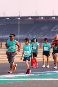 BIB: 70973, 2576, 5258, 50350, 81268
                            <button type="button" onclick="openModal(10525417)" class="btn btn-primary btn-sm float-right btn-popup" data-toggle="modal" data-target=".modal-high-quality">
                        <i class="fas fa-shopping-cart"></i> Add to Cart
                    </button>
                                            <button type="button" onclick="isThisMe(10525417, true)" class="btn btn-success btn-sm float-right btn-popup btn-isme hidden" data-toggle="tooltip" data-placement="bottom" title="นี่คือรูปของคุณใช่ไหม คลิกที่นี่เพื่อเอาเข้าอัลบั้ม">
                        <i class="fas fa-plus"></i> Add to album
                    </button>
                    <button type="button" onclick="isThisMe(10525417, false)" class="btn btn-warning btn-sm float-right btn-popup btn-isnotme hidden">
                        <i class="fas fa-ban"></i> Remove from album
                    </button>