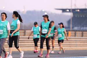 BIB: 1594, 53003, 107
                            <button type="button" onclick="openModal(10554496)" class="btn btn-primary btn-sm float-right btn-popup" data-toggle="modal" data-target=".modal-high-quality">
                        <i class="fas fa-shopping-cart"></i> Add to Cart
                    </button>
                                            <button type="button" onclick="isThisMe(10554496, true)" class="btn btn-success btn-sm float-right btn-popup btn-isme hidden" data-toggle="tooltip" data-placement="bottom" title="นี่คือรูปของคุณใช่ไหม คลิกที่นี่เพื่อเอาเข้าอัลบั้ม">
                        <i class="fas fa-plus"></i> Add to album
                    </button>
                    <button type="button" onclick="isThisMe(10554496, false)" class="btn btn-warning btn-sm float-right btn-popup btn-isnotme hidden">
                        <i class="fas fa-ban"></i> Remove from album
                    </button>