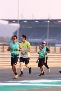 BIB: 51616, 0005
                            <button type="button" onclick="openModal(10533356)" class="btn btn-primary btn-sm float-right btn-popup" data-toggle="modal" data-target=".modal-high-quality">
                        <i class="fas fa-shopping-cart"></i> Add to Cart
                    </button>
                                            <button type="button" onclick="isThisMe(10533356, true)" class="btn btn-success btn-sm float-right btn-popup btn-isme hidden" data-toggle="tooltip" data-placement="bottom" title="นี่คือรูปของคุณใช่ไหม คลิกที่นี่เพื่อเอาเข้าอัลบั้ม">
                        <i class="fas fa-plus"></i> Add to album
                    </button>
                    <button type="button" onclick="isThisMe(10533356, false)" class="btn btn-warning btn-sm float-right btn-popup btn-isnotme hidden">
                        <i class="fas fa-ban"></i> Remove from album
                    </button>