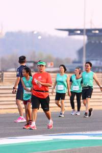 BIB: 1707
                            <button type="button" onclick="openModal(10537363)" class="btn btn-primary btn-sm float-right btn-popup" data-toggle="modal" data-target=".modal-high-quality">
                        <i class="fas fa-shopping-cart"></i> Add to Cart
                    </button>
                                            <button type="button" onclick="isThisMe(10537363, true)" class="btn btn-success btn-sm float-right btn-popup btn-isme hidden" data-toggle="tooltip" data-placement="bottom" title="นี่คือรูปของคุณใช่ไหม คลิกที่นี่เพื่อเอาเข้าอัลบั้ม">
                        <i class="fas fa-plus"></i> Add to album
                    </button>
                    <button type="button" onclick="isThisMe(10537363, false)" class="btn btn-warning btn-sm float-right btn-popup btn-isnotme hidden">
                        <i class="fas fa-ban"></i> Remove from album
                    </button>