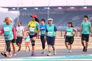 BIB: 1964, 52736, 53301, 70411, 52196, 53049
                            <button type="button" onclick="openModal(10539207)" class="btn btn-primary btn-sm float-right btn-popup" data-toggle="modal" data-target=".modal-high-quality">
                        <i class="fas fa-shopping-cart"></i> Add to Cart
                    </button>
                                            <button type="button" onclick="isThisMe(10539207, true)" class="btn btn-success btn-sm float-right btn-popup btn-isme hidden" data-toggle="tooltip" data-placement="bottom" title="นี่คือรูปของคุณใช่ไหม คลิกที่นี่เพื่อเอาเข้าอัลบั้ม">
                        <i class="fas fa-plus"></i> Add to album
                    </button>
                    <button type="button" onclick="isThisMe(10539207, false)" class="btn btn-warning btn-sm float-right btn-popup btn-isnotme hidden">
                        <i class="fas fa-ban"></i> Remove from album
                    </button>