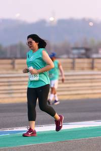 BIB: 136
                            <button type="button" onclick="openModal(10536309)" class="btn btn-primary btn-sm float-right btn-popup" data-toggle="modal" data-target=".modal-high-quality">
                        <i class="fas fa-shopping-cart"></i> Add to Cart
                    </button>
                                            <button type="button" onclick="isThisMe(10536309, true)" class="btn btn-success btn-sm float-right btn-popup btn-isme hidden" data-toggle="tooltip" data-placement="bottom" title="นี่คือรูปของคุณใช่ไหม คลิกที่นี่เพื่อเอาเข้าอัลบั้ม">
                        <i class="fas fa-plus"></i> Add to album
                    </button>
                    <button type="button" onclick="isThisMe(10536309, false)" class="btn btn-warning btn-sm float-right btn-popup btn-isnotme hidden">
                        <i class="fas fa-ban"></i> Remove from album
                    </button>