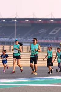 BIB: 1616, 61047, 005, 5151
                            <button type="button" onclick="openModal(10533172)" class="btn btn-primary btn-sm float-right btn-popup" data-toggle="modal" data-target=".modal-high-quality">
                        <i class="fas fa-shopping-cart"></i> Add to Cart
                    </button>
                                            <button type="button" onclick="isThisMe(10533172, true)" class="btn btn-success btn-sm float-right btn-popup btn-isme hidden" data-toggle="tooltip" data-placement="bottom" title="นี่คือรูปของคุณใช่ไหม คลิกที่นี่เพื่อเอาเข้าอัลบั้ม">
                        <i class="fas fa-plus"></i> Add to album
                    </button>
                    <button type="button" onclick="isThisMe(10533172, false)" class="btn btn-warning btn-sm float-right btn-popup btn-isnotme hidden">
                        <i class="fas fa-ban"></i> Remove from album
                    </button>