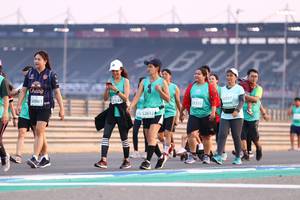 BIB: 2257, 861, 2544, 53335, 526121
                            <button type="button" onclick="openModal(10563988)" class="btn btn-primary btn-sm float-right btn-popup" data-toggle="modal" data-target=".modal-high-quality">
                        <i class="fas fa-shopping-cart"></i> Add to Cart
                    </button>
                                            <button type="button" onclick="isThisMe(10563988, true)" class="btn btn-success btn-sm float-right btn-popup btn-isme hidden" data-toggle="tooltip" data-placement="bottom" title="นี่คือรูปของคุณใช่ไหม คลิกที่นี่เพื่อเอาเข้าอัลบั้ม">
                        <i class="fas fa-plus"></i> Add to album
                    </button>
                    <button type="button" onclick="isThisMe(10563988, false)" class="btn btn-warning btn-sm float-right btn-popup btn-isnotme hidden">
                        <i class="fas fa-ban"></i> Remove from album
                    </button>