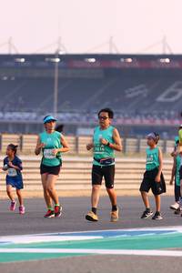 BIB: 51616, 104, 005
                            <button type="button" onclick="openModal(10533213)" class="btn btn-primary btn-sm float-right btn-popup" data-toggle="modal" data-target=".modal-high-quality">
                        <i class="fas fa-shopping-cart"></i> Add to Cart
                    </button>
                                            <button type="button" onclick="isThisMe(10533213, true)" class="btn btn-success btn-sm float-right btn-popup btn-isme hidden" data-toggle="tooltip" data-placement="bottom" title="นี่คือรูปของคุณใช่ไหม คลิกที่นี่เพื่อเอาเข้าอัลบั้ม">
                        <i class="fas fa-plus"></i> Add to album
                    </button>
                    <button type="button" onclick="isThisMe(10533213, false)" class="btn btn-warning btn-sm float-right btn-popup btn-isnotme hidden">
                        <i class="fas fa-ban"></i> Remove from album
                    </button>