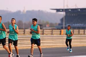 BIB: 51771, 50115
                            <button type="button" onclick="openModal(10530078)" class="btn btn-primary btn-sm float-right btn-popup" data-toggle="modal" data-target=".modal-high-quality">
                        <i class="fas fa-shopping-cart"></i> Add to Cart
                    </button>
                                            <button type="button" onclick="isThisMe(10530078, true)" class="btn btn-success btn-sm float-right btn-popup btn-isme hidden" data-toggle="tooltip" data-placement="bottom" title="นี่คือรูปของคุณใช่ไหม คลิกที่นี่เพื่อเอาเข้าอัลบั้ม">
                        <i class="fas fa-plus"></i> Add to album
                    </button>
                    <button type="button" onclick="isThisMe(10530078, false)" class="btn btn-warning btn-sm float-right btn-popup btn-isnotme hidden">
                        <i class="fas fa-ban"></i> Remove from album
                    </button>