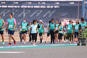 BIB: 1108, 1272, 53138
                            <button type="button" onclick="openModal(10540293)" class="btn btn-primary btn-sm float-right btn-popup" data-toggle="modal" data-target=".modal-high-quality">
                        <i class="fas fa-shopping-cart"></i> Add to Cart
                    </button>
                                            <button type="button" onclick="isThisMe(10540293, true)" class="btn btn-success btn-sm float-right btn-popup btn-isme hidden" data-toggle="tooltip" data-placement="bottom" title="นี่คือรูปของคุณใช่ไหม คลิกที่นี่เพื่อเอาเข้าอัลบั้ม">
                        <i class="fas fa-plus"></i> Add to album
                    </button>
                    <button type="button" onclick="isThisMe(10540293, false)" class="btn btn-warning btn-sm float-right btn-popup btn-isnotme hidden">
                        <i class="fas fa-ban"></i> Remove from album
                    </button>