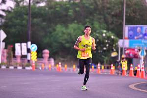 BIB: 20522
                            <button type="button" onclick="openModal(10821778)" class="btn btn-primary btn-sm float-right btn-popup" data-toggle="modal" data-target=".modal-high-quality">
                        <i class="fas fa-shopping-cart"></i> Add to Cart
                    </button>
                                            <button type="button" onclick="isThisMe(10821778, true)" class="btn btn-success btn-sm float-right btn-popup btn-isme hidden" data-toggle="tooltip" data-placement="bottom" title="นี่คือรูปของคุณใช่ไหม คลิกที่นี่เพื่อเอาเข้าอัลบั้ม">
                        <i class="fas fa-plus"></i> Add to album
                    </button>
                    <button type="button" onclick="isThisMe(10821778, false)" class="btn btn-warning btn-sm float-right btn-popup btn-isnotme hidden">
                        <i class="fas fa-ban"></i> Remove from album
                    </button>