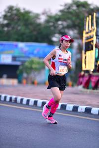 BIB: 33011
                            <button type="button" onclick="openModal(10835306)" class="btn btn-primary btn-sm float-right btn-popup" data-toggle="modal" data-target=".modal-high-quality">
                        <i class="fas fa-shopping-cart"></i> Add to Cart
                    </button>
                                            <button type="button" onclick="isThisMe(10835306, true)" class="btn btn-success btn-sm float-right btn-popup btn-isme hidden" data-toggle="tooltip" data-placement="bottom" title="นี่คือรูปของคุณใช่ไหม คลิกที่นี่เพื่อเอาเข้าอัลบั้ม">
                        <i class="fas fa-plus"></i> Add to album
                    </button>
                    <button type="button" onclick="isThisMe(10835306, false)" class="btn btn-warning btn-sm float-right btn-popup btn-isnotme hidden">
                        <i class="fas fa-ban"></i> Remove from album
                    </button>