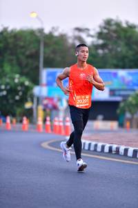BIB: 20201
                            <button type="button" onclick="openModal(10834320)" class="btn btn-primary btn-sm float-right btn-popup" data-toggle="modal" data-target=".modal-high-quality">
                        <i class="fas fa-shopping-cart"></i> Add to Cart
                    </button>
                                            <button type="button" onclick="isThisMe(10834320, true)" class="btn btn-success btn-sm float-right btn-popup btn-isme hidden" data-toggle="tooltip" data-placement="bottom" title="นี่คือรูปของคุณใช่ไหม คลิกที่นี่เพื่อเอาเข้าอัลบั้ม">
                        <i class="fas fa-plus"></i> Add to album
                    </button>
                    <button type="button" onclick="isThisMe(10834320, false)" class="btn btn-warning btn-sm float-right btn-popup btn-isnotme hidden">
                        <i class="fas fa-ban"></i> Remove from album
                    </button>