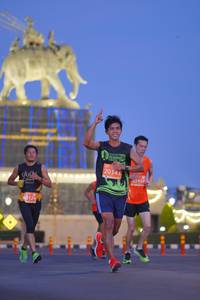BIB: 20343, 20459, 0124
                            <button type="button" onclick="openModal(11888584)" class="btn btn-primary btn-sm float-right btn-popup" data-toggle="modal" data-target=".modal-high-quality">
                        <i class="fas fa-shopping-cart"></i> Add to Cart
                    </button>
                                            <button type="button" onclick="isThisMe(11888584, true)" class="btn btn-success btn-sm float-right btn-popup btn-isme hidden" data-toggle="tooltip" data-placement="bottom" title="นี่คือรูปของคุณใช่ไหม คลิกที่นี่เพื่อเอาเข้าอัลบั้ม">
                        <i class="fas fa-plus"></i> Add to album
                    </button>
                    <button type="button" onclick="isThisMe(11888584, false)" class="btn btn-warning btn-sm float-right btn-popup btn-isnotme hidden">
                        <i class="fas fa-ban"></i> Remove from album
                    </button>