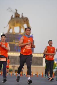 BIB: 20567, 2152, 26220
                            <button type="button" onclick="openModal(11912274)" class="btn btn-primary btn-sm float-right btn-popup" data-toggle="modal" data-target=".modal-high-quality">
                        <i class="fas fa-shopping-cart"></i> Add to Cart
                    </button>
                                            <button type="button" onclick="isThisMe(11912274, true)" class="btn btn-success btn-sm float-right btn-popup btn-isme hidden" data-toggle="tooltip" data-placement="bottom" title="นี่คือรูปของคุณใช่ไหม คลิกที่นี่เพื่อเอาเข้าอัลบั้ม">
                        <i class="fas fa-plus"></i> Add to album
                    </button>
                    <button type="button" onclick="isThisMe(11912274, false)" class="btn btn-warning btn-sm float-right btn-popup btn-isnotme hidden">
                        <i class="fas fa-ban"></i> Remove from album
                    </button>