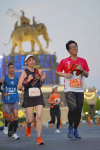 BIB: 26577, 45671, 28579
                            <button type="button" onclick="openModal(11907547)" class="btn btn-primary btn-sm float-right btn-popup" data-toggle="modal" data-target=".modal-high-quality">
                        <i class="fas fa-shopping-cart"></i> Add to Cart
                    </button>
                                            <button type="button" onclick="isThisMe(11907547, true)" class="btn btn-success btn-sm float-right btn-popup btn-isme hidden" data-toggle="tooltip" data-placement="bottom" title="นี่คือรูปของคุณใช่ไหม คลิกที่นี่เพื่อเอาเข้าอัลบั้ม">
                        <i class="fas fa-plus"></i> Add to album
                    </button>
                    <button type="button" onclick="isThisMe(11907547, false)" class="btn btn-warning btn-sm float-right btn-popup btn-isnotme hidden">
                        <i class="fas fa-ban"></i> Remove from album
                    </button>