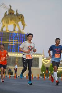 BIB: 20736, 26521, 21515
                            <button type="button" onclick="openModal(11904918)" class="btn btn-primary btn-sm float-right btn-popup" data-toggle="modal" data-target=".modal-high-quality">
                        <i class="fas fa-shopping-cart"></i> Add to Cart
                    </button>
                                            <button type="button" onclick="isThisMe(11904918, true)" class="btn btn-success btn-sm float-right btn-popup btn-isme hidden" data-toggle="tooltip" data-placement="bottom" title="นี่คือรูปของคุณใช่ไหม คลิกที่นี่เพื่อเอาเข้าอัลบั้ม">
                        <i class="fas fa-plus"></i> Add to album
                    </button>
                    <button type="button" onclick="isThisMe(11904918, false)" class="btn btn-warning btn-sm float-right btn-popup btn-isnotme hidden">
                        <i class="fas fa-ban"></i> Remove from album
                    </button>