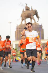BIB: 20224
                            <button type="button" onclick="openModal(11974325)" class="btn btn-primary btn-sm float-right btn-popup" data-toggle="modal" data-target=".modal-high-quality">
                        <i class="fas fa-shopping-cart"></i> Add to Cart
                    </button>
                                            <button type="button" onclick="isThisMe(11974325, true)" class="btn btn-success btn-sm float-right btn-popup btn-isme hidden" data-toggle="tooltip" data-placement="bottom" title="นี่คือรูปของคุณใช่ไหม คลิกที่นี่เพื่อเอาเข้าอัลบั้ม">
                        <i class="fas fa-plus"></i> Add to album
                    </button>
                    <button type="button" onclick="isThisMe(11974325, false)" class="btn btn-warning btn-sm float-right btn-popup btn-isnotme hidden">
                        <i class="fas fa-ban"></i> Remove from album
                    </button>