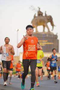 BIB: 21222, 0614, 1950
                            <button type="button" onclick="openModal(11979974)" class="btn btn-primary btn-sm float-right btn-popup" data-toggle="modal" data-target=".modal-high-quality">
                        <i class="fas fa-shopping-cart"></i> Add to Cart
                    </button>
                                            <button type="button" onclick="isThisMe(11979974, true)" class="btn btn-success btn-sm float-right btn-popup btn-isme hidden" data-toggle="tooltip" data-placement="bottom" title="นี่คือรูปของคุณใช่ไหม คลิกที่นี่เพื่อเอาเข้าอัลบั้ม">
                        <i class="fas fa-plus"></i> Add to album
                    </button>
                    <button type="button" onclick="isThisMe(11979974, false)" class="btn btn-warning btn-sm float-right btn-popup btn-isnotme hidden">
                        <i class="fas fa-ban"></i> Remove from album
                    </button>