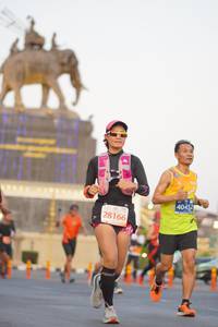 BIB: 40452, 28166
                            <button type="button" onclick="openModal(11957335)" class="btn btn-primary btn-sm float-right btn-popup" data-toggle="modal" data-target=".modal-high-quality">
                        <i class="fas fa-shopping-cart"></i> Add to Cart
                    </button>
                                            <button type="button" onclick="isThisMe(11957335, true)" class="btn btn-success btn-sm float-right btn-popup btn-isme hidden" data-toggle="tooltip" data-placement="bottom" title="นี่คือรูปของคุณใช่ไหม คลิกที่นี่เพื่อเอาเข้าอัลบั้ม">
                        <i class="fas fa-plus"></i> Add to album
                    </button>
                    <button type="button" onclick="isThisMe(11957335, false)" class="btn btn-warning btn-sm float-right btn-popup btn-isnotme hidden">
                        <i class="fas fa-ban"></i> Remove from album
                    </button>