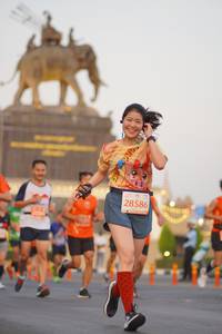 BIB: 28586
                            <button type="button" onclick="openModal(11927128)" class="btn btn-primary btn-sm float-right btn-popup" data-toggle="modal" data-target=".modal-high-quality">
                        <i class="fas fa-shopping-cart"></i> Add to Cart
                    </button>
                                            <button type="button" onclick="isThisMe(11927128, true)" class="btn btn-success btn-sm float-right btn-popup btn-isme hidden" data-toggle="tooltip" data-placement="bottom" title="นี่คือรูปของคุณใช่ไหม คลิกที่นี่เพื่อเอาเข้าอัลบั้ม">
                        <i class="fas fa-plus"></i> Add to album
                    </button>
                    <button type="button" onclick="isThisMe(11927128, false)" class="btn btn-warning btn-sm float-right btn-popup btn-isnotme hidden">
                        <i class="fas fa-ban"></i> Remove from album
                    </button>