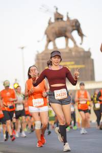 BIB: 24220, 29367
                            <button type="button" onclick="openModal(11972771)" class="btn btn-primary btn-sm float-right btn-popup" data-toggle="modal" data-target=".modal-high-quality">
                        <i class="fas fa-shopping-cart"></i> Add to Cart
                    </button>
                                            <button type="button" onclick="isThisMe(11972771, true)" class="btn btn-success btn-sm float-right btn-popup btn-isme hidden" data-toggle="tooltip" data-placement="bottom" title="นี่คือรูปของคุณใช่ไหม คลิกที่นี่เพื่อเอาเข้าอัลบั้ม">
                        <i class="fas fa-plus"></i> Add to album
                    </button>
                    <button type="button" onclick="isThisMe(11972771, false)" class="btn btn-warning btn-sm float-right btn-popup btn-isnotme hidden">
                        <i class="fas fa-ban"></i> Remove from album
                    </button>