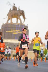 BIB: 40452, 28166
                            <button type="button" onclick="openModal(11957257)" class="btn btn-primary btn-sm float-right btn-popup" data-toggle="modal" data-target=".modal-high-quality">
                        <i class="fas fa-shopping-cart"></i> Add to Cart
                    </button>
                                            <button type="button" onclick="isThisMe(11957257, true)" class="btn btn-success btn-sm float-right btn-popup btn-isme hidden" data-toggle="tooltip" data-placement="bottom" title="นี่คือรูปของคุณใช่ไหม คลิกที่นี่เพื่อเอาเข้าอัลบั้ม">
                        <i class="fas fa-plus"></i> Add to album
                    </button>
                    <button type="button" onclick="isThisMe(11957257, false)" class="btn btn-warning btn-sm float-right btn-popup btn-isnotme hidden">
                        <i class="fas fa-ban"></i> Remove from album
                    </button>