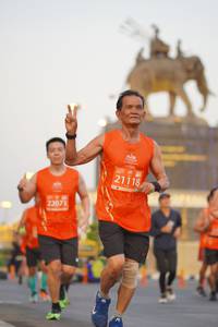 BIB: 21118, 22073
                            <button type="button" onclick="openModal(11929882)" class="btn btn-primary btn-sm float-right btn-popup" data-toggle="modal" data-target=".modal-high-quality">
                        <i class="fas fa-shopping-cart"></i> Add to Cart
                    </button>
                                            <button type="button" onclick="isThisMe(11929882, true)" class="btn btn-success btn-sm float-right btn-popup btn-isme hidden" data-toggle="tooltip" data-placement="bottom" title="นี่คือรูปของคุณใช่ไหม คลิกที่นี่เพื่อเอาเข้าอัลบั้ม">
                        <i class="fas fa-plus"></i> Add to album
                    </button>
                    <button type="button" onclick="isThisMe(11929882, false)" class="btn btn-warning btn-sm float-right btn-popup btn-isnotme hidden">
                        <i class="fas fa-ban"></i> Remove from album
                    </button>