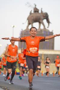 BIB: 25565
                            <button type="button" onclick="openModal(11962131)" class="btn btn-primary btn-sm float-right btn-popup" data-toggle="modal" data-target=".modal-high-quality">
                        <i class="fas fa-shopping-cart"></i> Add to Cart
                    </button>
                                            <button type="button" onclick="isThisMe(11962131, true)" class="btn btn-success btn-sm float-right btn-popup btn-isme hidden" data-toggle="tooltip" data-placement="bottom" title="นี่คือรูปของคุณใช่ไหม คลิกที่นี่เพื่อเอาเข้าอัลบั้ม">
                        <i class="fas fa-plus"></i> Add to album
                    </button>
                    <button type="button" onclick="isThisMe(11962131, false)" class="btn btn-warning btn-sm float-right btn-popup btn-isnotme hidden">
                        <i class="fas fa-ban"></i> Remove from album
                    </button>