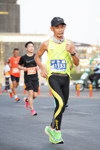 BIB: 41133, 21352
                            <button type="button" onclick="openModal(12156832)" class="btn btn-primary btn-sm float-right btn-popup" data-toggle="modal" data-target=".modal-high-quality">
                        <i class="fas fa-shopping-cart"></i> Add to Cart
                    </button>
                                            <button type="button" onclick="isThisMe(12156832, true)" class="btn btn-success btn-sm float-right btn-popup btn-isme hidden" data-toggle="tooltip" data-placement="bottom" title="นี่คือรูปของคุณใช่ไหม คลิกที่นี่เพื่อเอาเข้าอัลบั้ม">
                        <i class="fas fa-plus"></i> Add to album
                    </button>
                    <button type="button" onclick="isThisMe(12156832, false)" class="btn btn-warning btn-sm float-right btn-popup btn-isnotme hidden">
                        <i class="fas fa-ban"></i> Remove from album
                    </button>