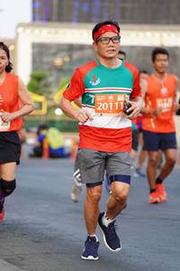 BIB: 20111
                            <button type="button" onclick="openModal(12167125)" class="btn btn-primary btn-sm float-right btn-popup" data-toggle="modal" data-target=".modal-high-quality">
                        <i class="fas fa-shopping-cart"></i> Add to Cart
                    </button>
                                            <button type="button" onclick="isThisMe(12167125, true)" class="btn btn-success btn-sm float-right btn-popup btn-isme hidden" data-toggle="tooltip" data-placement="bottom" title="นี่คือรูปของคุณใช่ไหม คลิกที่นี่เพื่อเอาเข้าอัลบั้ม">
                        <i class="fas fa-plus"></i> Add to album
                    </button>
                    <button type="button" onclick="isThisMe(12167125, false)" class="btn btn-warning btn-sm float-right btn-popup btn-isnotme hidden">
                        <i class="fas fa-ban"></i> Remove from album
                    </button>