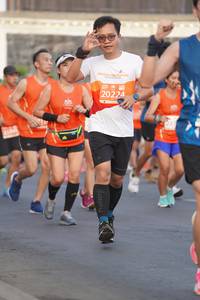 BIB: 20224
                            <button type="button" onclick="openModal(12181023)" class="btn btn-primary btn-sm float-right btn-popup" data-toggle="modal" data-target=".modal-high-quality">
                        <i class="fas fa-shopping-cart"></i> Add to Cart
                    </button>
                                            <button type="button" onclick="isThisMe(12181023, true)" class="btn btn-success btn-sm float-right btn-popup btn-isme hidden" data-toggle="tooltip" data-placement="bottom" title="นี่คือรูปของคุณใช่ไหม คลิกที่นี่เพื่อเอาเข้าอัลบั้ม">
                        <i class="fas fa-plus"></i> Add to album
                    </button>
                    <button type="button" onclick="isThisMe(12181023, false)" class="btn btn-warning btn-sm float-right btn-popup btn-isnotme hidden">
                        <i class="fas fa-ban"></i> Remove from album
                    </button>
