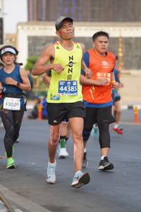 BIB: 44385, 43029
                            <button type="button" onclick="openModal(12179360)" class="btn btn-primary btn-sm float-right btn-popup" data-toggle="modal" data-target=".modal-high-quality">
                        <i class="fas fa-shopping-cart"></i> Add to Cart
                    </button>
                                            <button type="button" onclick="isThisMe(12179360, true)" class="btn btn-success btn-sm float-right btn-popup btn-isme hidden" data-toggle="tooltip" data-placement="bottom" title="นี่คือรูปของคุณใช่ไหม คลิกที่นี่เพื่อเอาเข้าอัลบั้ม">
                        <i class="fas fa-plus"></i> Add to album
                    </button>
                    <button type="button" onclick="isThisMe(12179360, false)" class="btn btn-warning btn-sm float-right btn-popup btn-isnotme hidden">
                        <i class="fas fa-ban"></i> Remove from album
                    </button>