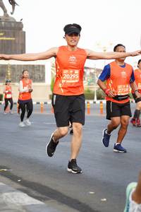 BIB: 20295, 27588
                            <button type="button" onclick="openModal(12174517)" class="btn btn-primary btn-sm float-right btn-popup" data-toggle="modal" data-target=".modal-high-quality">
                        <i class="fas fa-shopping-cart"></i> Add to Cart
                    </button>
                                            <button type="button" onclick="isThisMe(12174517, true)" class="btn btn-success btn-sm float-right btn-popup btn-isme hidden" data-toggle="tooltip" data-placement="bottom" title="นี่คือรูปของคุณใช่ไหม คลิกที่นี่เพื่อเอาเข้าอัลบั้ม">
                        <i class="fas fa-plus"></i> Add to album
                    </button>
                    <button type="button" onclick="isThisMe(12174517, false)" class="btn btn-warning btn-sm float-right btn-popup btn-isnotme hidden">
                        <i class="fas fa-ban"></i> Remove from album
                    </button>