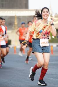 BIB: 28586
                            <button type="button" onclick="openModal(12166443)" class="btn btn-primary btn-sm float-right btn-popup" data-toggle="modal" data-target=".modal-high-quality">
                        <i class="fas fa-shopping-cart"></i> Add to Cart
                    </button>
                                            <button type="button" onclick="isThisMe(12166443, true)" class="btn btn-success btn-sm float-right btn-popup btn-isme hidden" data-toggle="tooltip" data-placement="bottom" title="นี่คือรูปของคุณใช่ไหม คลิกที่นี่เพื่อเอาเข้าอัลบั้ม">
                        <i class="fas fa-plus"></i> Add to album
                    </button>
                    <button type="button" onclick="isThisMe(12166443, false)" class="btn btn-warning btn-sm float-right btn-popup btn-isnotme hidden">
                        <i class="fas fa-ban"></i> Remove from album
                    </button>