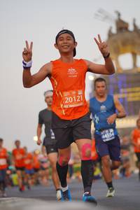 BIB: 20121, 44554
                            <button type="button" onclick="openModal(11521272)" class="btn btn-primary btn-sm float-right btn-popup" data-toggle="modal" data-target=".modal-high-quality">
                        <i class="fas fa-shopping-cart"></i> Add to Cart
                    </button>
                                            <button type="button" onclick="isThisMe(11521272, true)" class="btn btn-success btn-sm float-right btn-popup btn-isme hidden" data-toggle="tooltip" data-placement="bottom" title="นี่คือรูปของคุณใช่ไหม คลิกที่นี่เพื่อเอาเข้าอัลบั้ม">
                        <i class="fas fa-plus"></i> Add to album
                    </button>
                    <button type="button" onclick="isThisMe(11521272, false)" class="btn btn-warning btn-sm float-right btn-popup btn-isnotme hidden">
                        <i class="fas fa-ban"></i> Remove from album
                    </button>