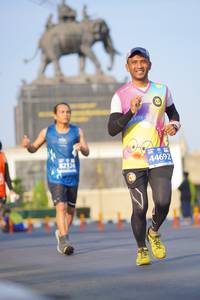 BIB: 230, 41359
                            <button type="button" onclick="openModal(11425989)" class="btn btn-primary btn-sm float-right btn-popup" data-toggle="modal" data-target=".modal-high-quality">
                        <i class="fas fa-shopping-cart"></i> Add to Cart
                    </button>
                                            <button type="button" onclick="isThisMe(11425989, true)" class="btn btn-success btn-sm float-right btn-popup btn-isme hidden" data-toggle="tooltip" data-placement="bottom" title="นี่คือรูปของคุณใช่ไหม คลิกที่นี่เพื่อเอาเข้าอัลบั้ม">
                        <i class="fas fa-plus"></i> Add to album
                    </button>
                    <button type="button" onclick="isThisMe(11425989, false)" class="btn btn-warning btn-sm float-right btn-popup btn-isnotme hidden">
                        <i class="fas fa-ban"></i> Remove from album
                    </button>