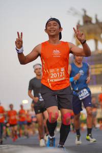 BIB: 20121, 44554
                            <button type="button" onclick="openModal(11521713)" class="btn btn-primary btn-sm float-right btn-popup" data-toggle="modal" data-target=".modal-high-quality">
                        <i class="fas fa-shopping-cart"></i> Add to Cart
                    </button>
                                            <button type="button" onclick="isThisMe(11521713, true)" class="btn btn-success btn-sm float-right btn-popup btn-isme hidden" data-toggle="tooltip" data-placement="bottom" title="นี่คือรูปของคุณใช่ไหม คลิกที่นี่เพื่อเอาเข้าอัลบั้ม">
                        <i class="fas fa-plus"></i> Add to album
                    </button>
                    <button type="button" onclick="isThisMe(11521713, false)" class="btn btn-warning btn-sm float-right btn-popup btn-isnotme hidden">
                        <i class="fas fa-ban"></i> Remove from album
                    </button>