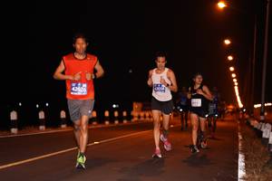 BIB: 42076, 42058, 315
                            <button type="button" onclick="openModal(10579749)" class="btn btn-primary btn-sm float-right btn-popup" data-toggle="modal" data-target=".modal-high-quality">
                        <i class="fas fa-shopping-cart"></i> Add to Cart
                    </button>
                                            <button type="button" onclick="isThisMe(10579749, true)" class="btn btn-success btn-sm float-right btn-popup btn-isme hidden" data-toggle="tooltip" data-placement="bottom" title="นี่คือรูปของคุณใช่ไหม คลิกที่นี่เพื่อเอาเข้าอัลบั้ม">
                        <i class="fas fa-plus"></i> Add to album
                    </button>
                    <button type="button" onclick="isThisMe(10579749, false)" class="btn btn-warning btn-sm float-right btn-popup btn-isnotme hidden">
                        <i class="fas fa-ban"></i> Remove from album
                    </button>