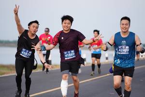 BIB: 42409, 45839, 41889
                            <button type="button" onclick="openModal(10586448)" class="btn btn-primary btn-sm float-right btn-popup" data-toggle="modal" data-target=".modal-high-quality">
                        <i class="fas fa-shopping-cart"></i> Add to Cart
                    </button>
                                            <button type="button" onclick="isThisMe(10586448, true)" class="btn btn-success btn-sm float-right btn-popup btn-isme hidden" data-toggle="tooltip" data-placement="bottom" title="นี่คือรูปของคุณใช่ไหม คลิกที่นี่เพื่อเอาเข้าอัลบั้ม">
                        <i class="fas fa-plus"></i> Add to album
                    </button>
                    <button type="button" onclick="isThisMe(10586448, false)" class="btn btn-warning btn-sm float-right btn-popup btn-isnotme hidden">
                        <i class="fas fa-ban"></i> Remove from album
                    </button>